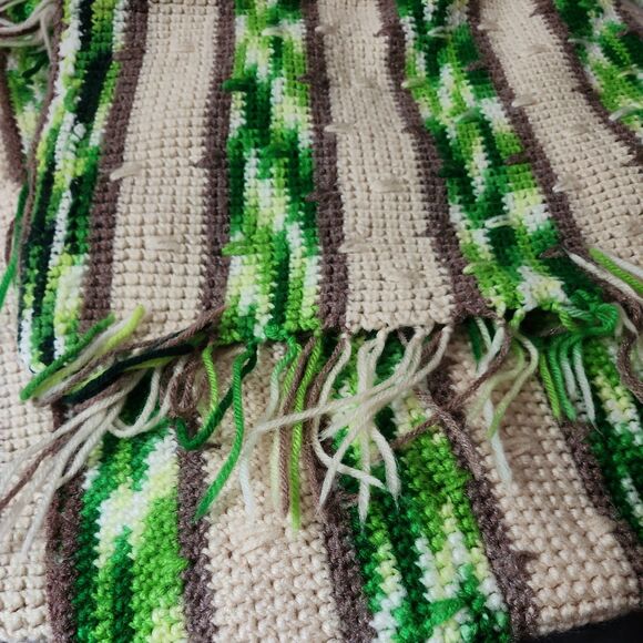 Vintage handmade knitted or crocheted throw blanket with a striped patter  45x80 - Picture 5 of 8